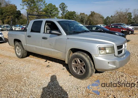 2011 Dodge Dakota Slt z USA, uszkodzony, nr VIN 1D7RE3GK4BS577435